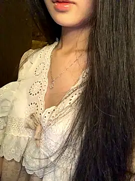 Nhinhi18 online show from 04/10/26, 03:39