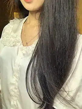 Snapshot of Nhinhi18 chatting on 06/02/26, 03:03 Nhinhi18 online show from 06/02/26, 03:03