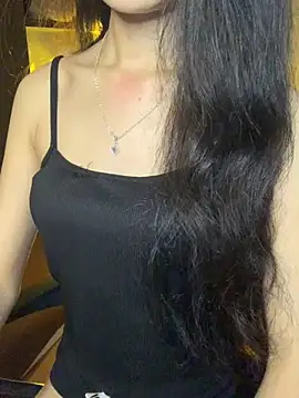 Nhinhi18 online show from 07/25/26, 02:03