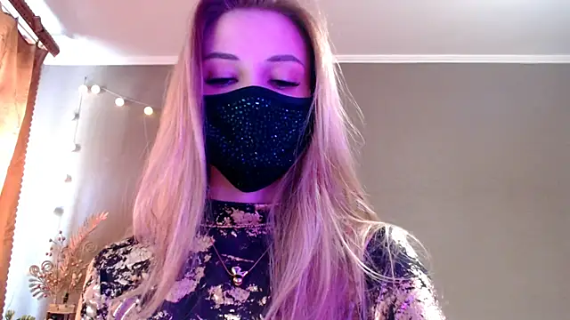 Iris lave online show from 04/26/26, 01:20