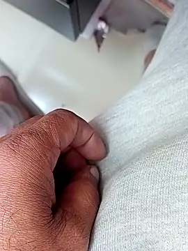 hackyourpussyxh online show from 01/19/26, 03:43