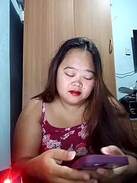 sweetbigtits19 online show from 04/10/26, 02:17