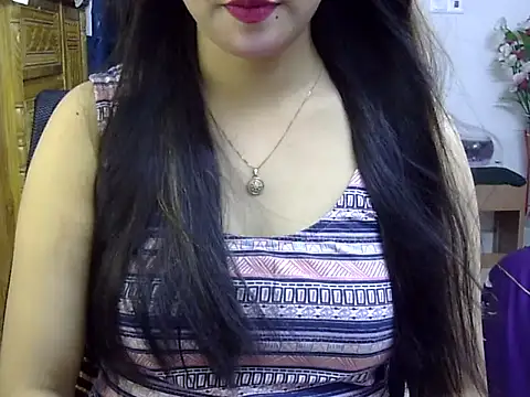 Snapshot of Obonti_2000 chatting on 10/29/25, 05:04 Obonti 2000 online show from 10/29/25, 05:04