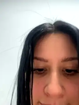 Snapshot of lucy_grey25 chatting on 11/18/25, 02:06 lucy grey25 online show from 11/18/25, 02:06