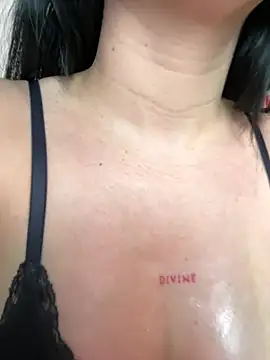 lucy grey25 online show from 04/01/26, 11:55