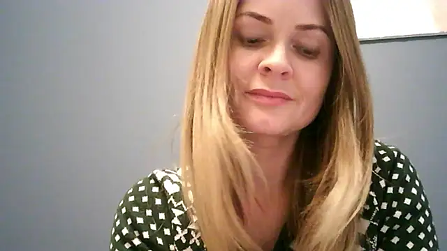 Ginger-bb online show from 12/02/25, 01:17