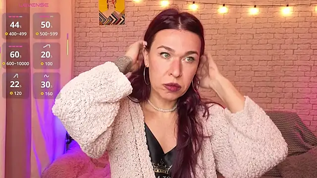 ReginaFoXXXy online show from 12/19/25, 12:01