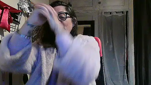 Mistress-Ivy51 online show from 10/13/25, 06:24