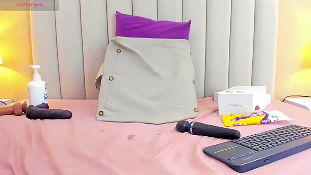 Rachel Donnelly online show from 03/15/26, 02:28