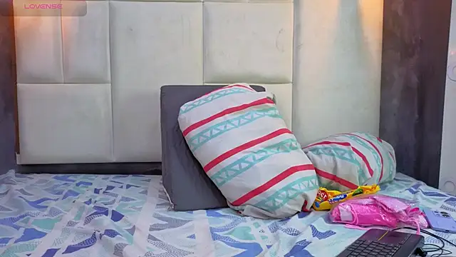 Rachel Donnelly online show from 04/02/26, 01:14