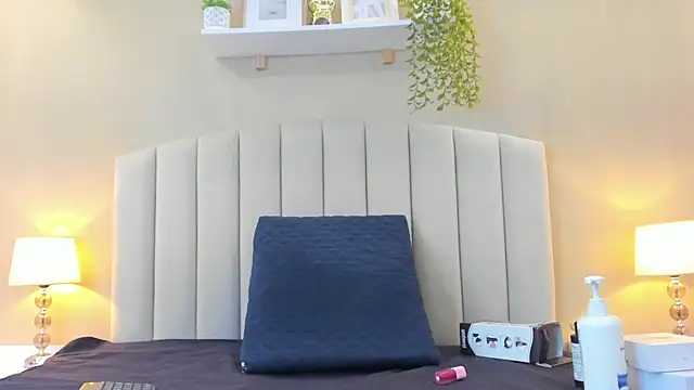 Snapshot of Rachel_Donnelly chatting on 06/15/26, 12:46 Rachel Donnelly online show from 06/15/26, 12:46