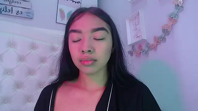 pocahontamoon online show from 09/23/25, 01:25