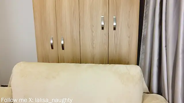 Lisa manobann online show from 05/30/26, 06:05