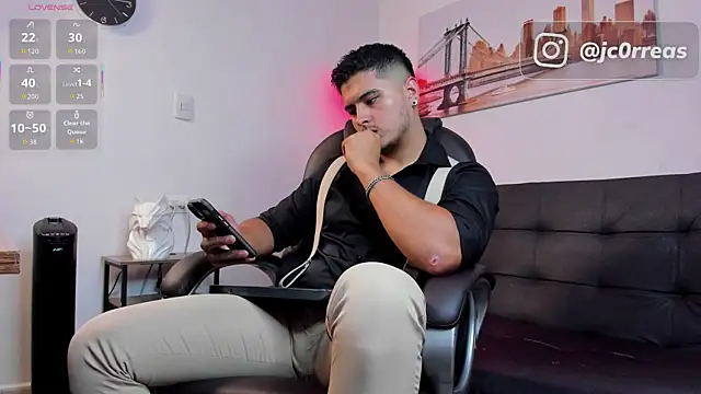  Juanes online show from 12/18/25, 09:43