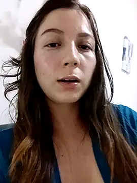 Arianna Moss online show from 12/18/25, 01:33