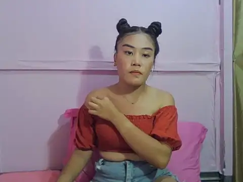 YourWildestDoll online show from 02/22/26, 10:36