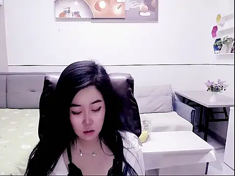 iukoi 77 online show from 03/04/26, 12:33