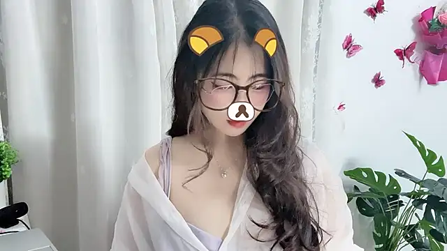 Amelia-babee online show from 04/03/26, 09:18