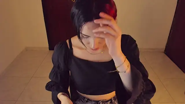 Madison charlotte online show from 02/22/26, 05:30