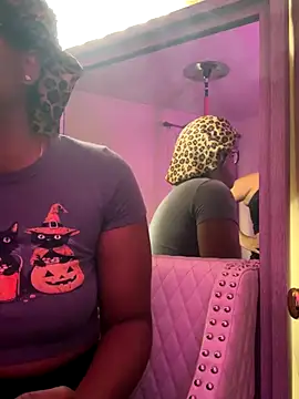 Tu GataLinda online show from 09/16/25, 05:58