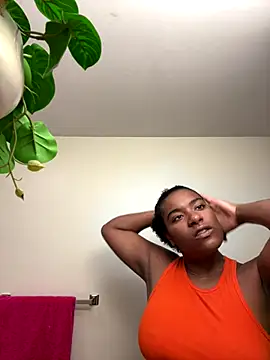 Tu GataLinda online show from 09/28/25, 01:11