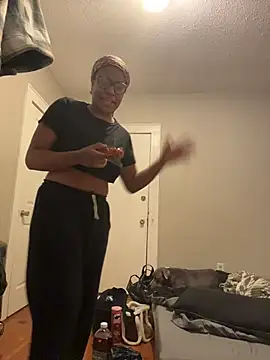 Tu GataLinda online show from 11/15/25, 03:15