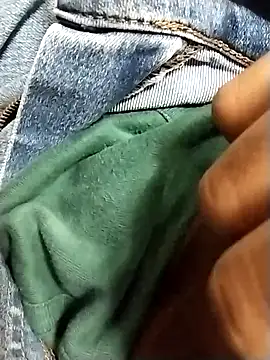 Snapshot of Ajayy01 chatting on 10/03/25, 02:25 Ajayy01 online show from 10/03/25, 02:25