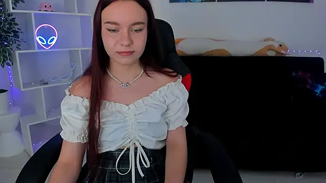 Snapshot of NoraHaynes chatting on 09/29/25, 03:11 NoraHaynes online show from 09/29/25, 03:11