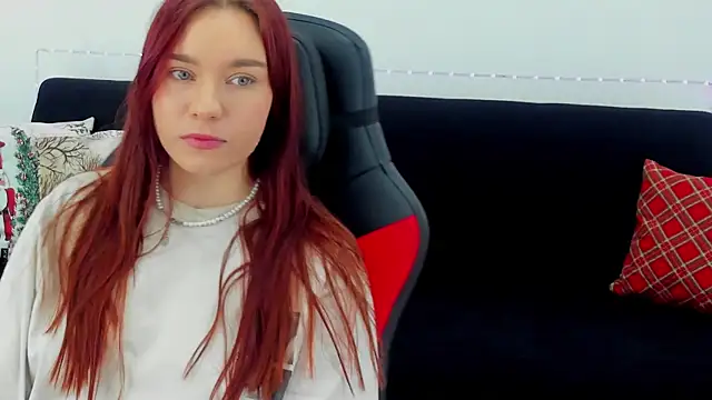 NoraHaynes online show from 12/16/25, 03:00