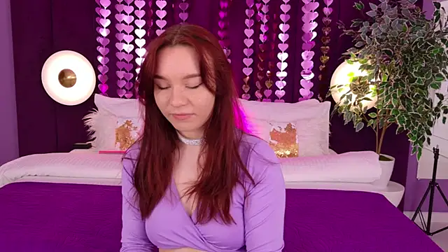 NoraHaynes online show from 04/05/26, 03:04