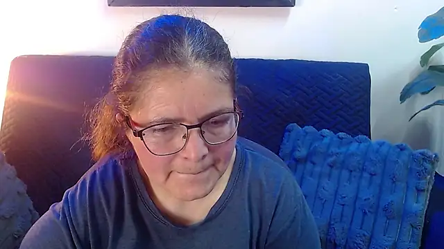Snapshot of Linda_banks_ chatting on 06/26/26, 01:54 Linda banks online show from 06/26/26, 01:54