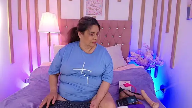 bonny wild online show from 03/19/26, 08:35