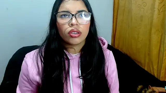 Naomi-Simpson online show from 10/12/25, 07:02