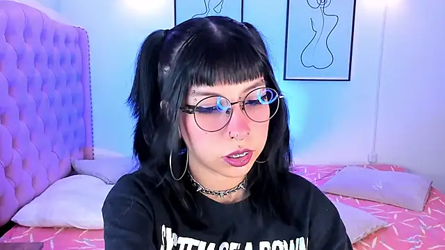 Rose 72 online show from 09/23/25, 07:17