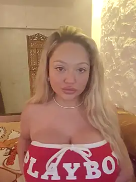 Snapshot of misstitmouseofficial chatting on 09/14/25, 03:11 misstitmouseofficial online show from 09/14/25, 03:11