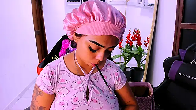 nahomy ryans online show from 09/26/25, 05:39