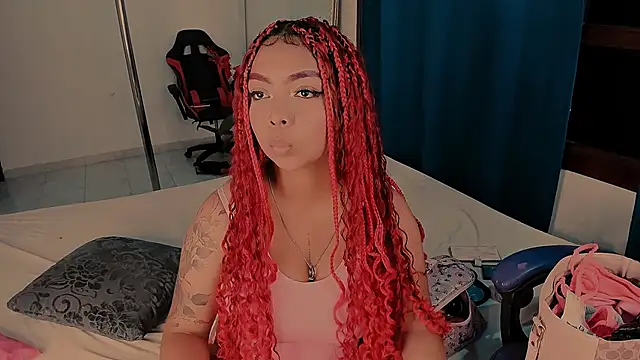 nahomy ryans online show from 10/07/25, 08:17