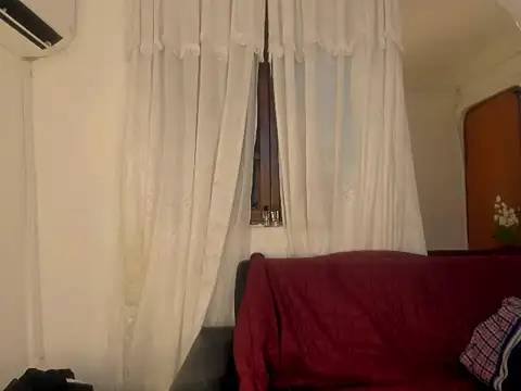 nahomy ryans online show from 12/05/25, 05:31