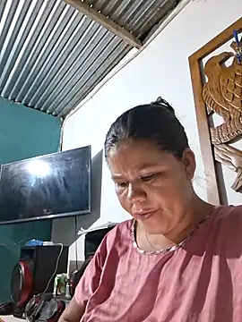 hotmom33 online show from 11/07/25, 10:37