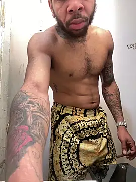 Snapshot of 1mistaGoodWood chatting on 12/20/25, 03:30 1mistaGoodWood online show from 12/20/25, 03:30