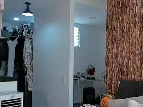 lia rip01 online show from 10/30/25, 02:29