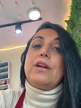 Snapshot of hotadhara01 chatting on 12/16/25, 08:58 hotadhara01 online show from 12/16/25, 08:58