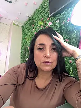 Snapshot of hotadhara01 chatting on 02/14/26, 05:43 hotadhara01 online show from 02/14/26, 05:43