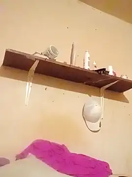 Snapshot of 125Delfin90 chatting on 11/12/25, 06:14 125Delfin90 online show from 11/12/25, 06:14