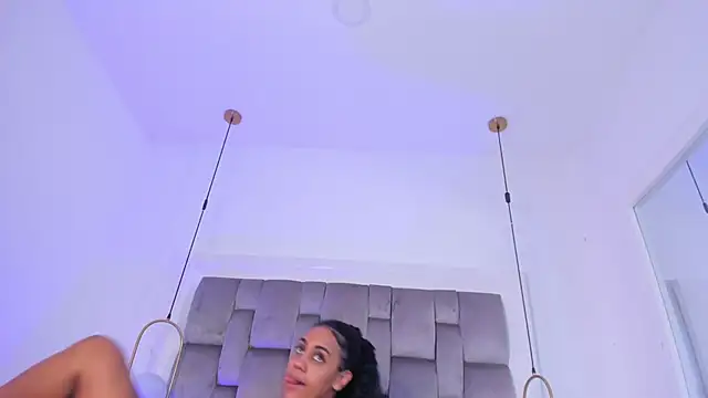 OnlyGia online show from 04/09/26, 03:39