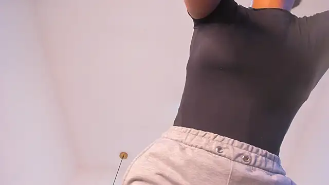 OnlyGia online show from 04/10/26, 10:58