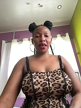 Snapshot of kinghtwalker chatting on 02/28/26, 10:49 kinghtwalker online show from 02/28/26, 10:49