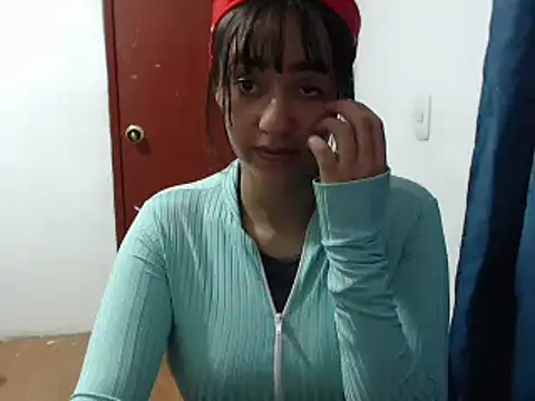 Snapshot of annie_clark2 chatting on 02/22/25, 06:30 annie clark2 online show from 02/22/25, 06:30