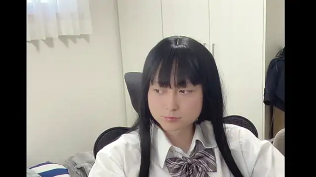 Snapshot of Mia032 chatting on 12/19/25, 01:45 Mia032 online show from 12/19/25, 01:45