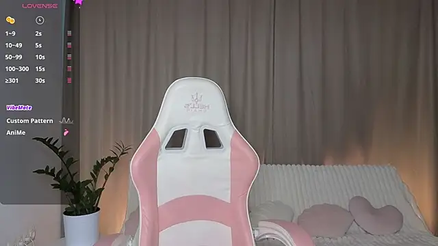 AlexsisFaee online show from 09/29/25, 08:24